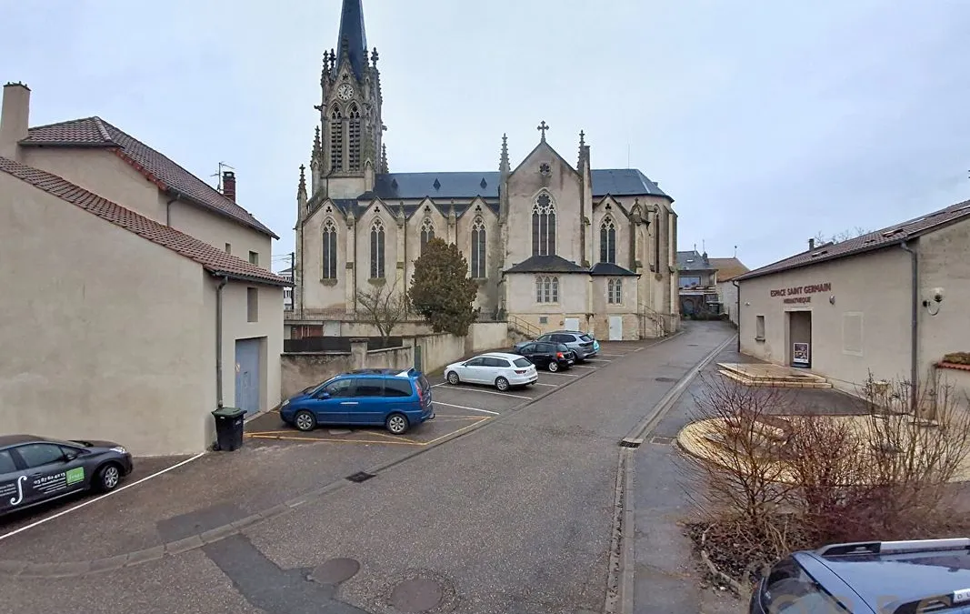 Photo 1