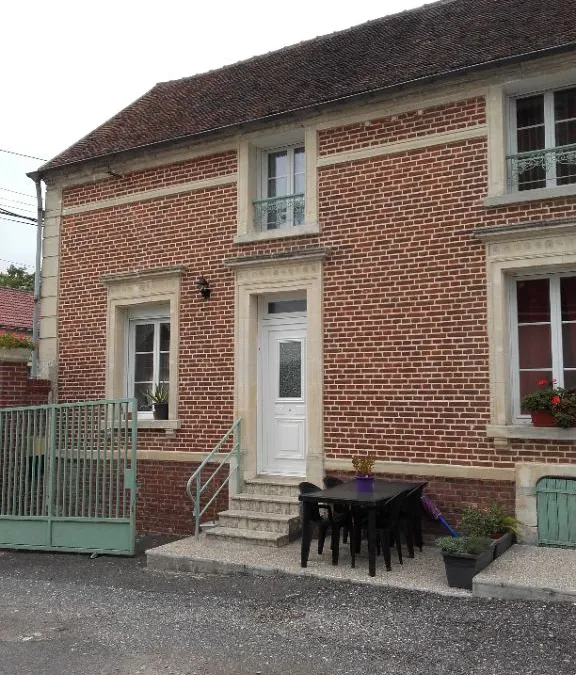 Photo 1