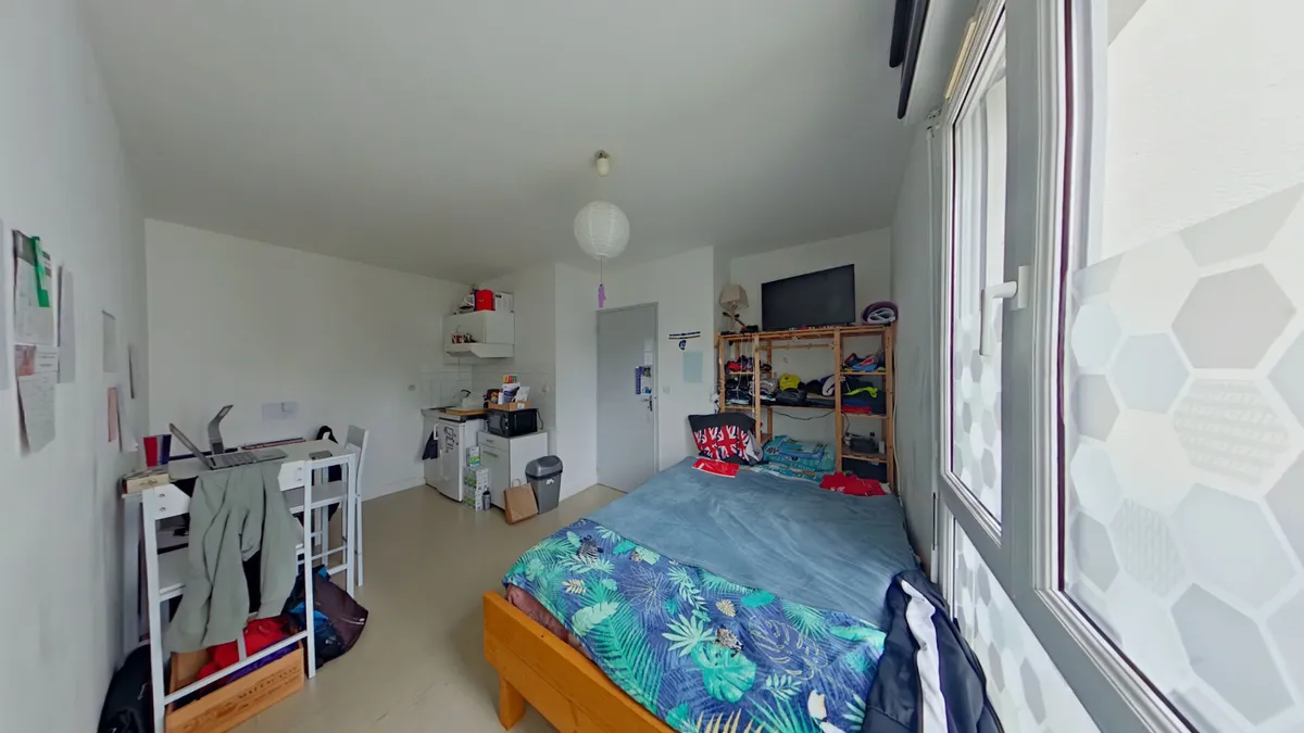 Photo 1