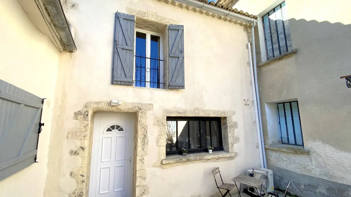 Photo 1