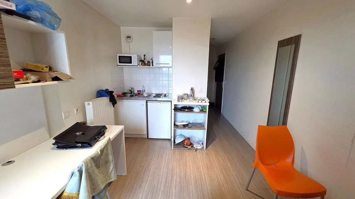 Photo 1