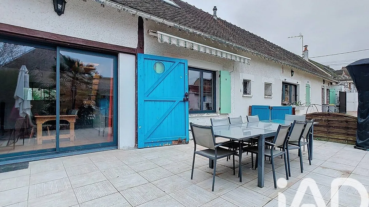 Photo 1