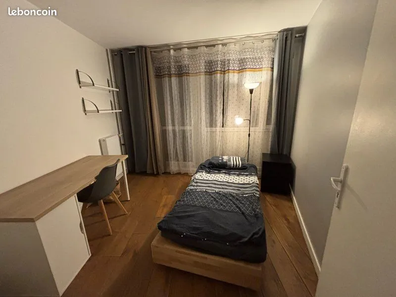 Photo 1
