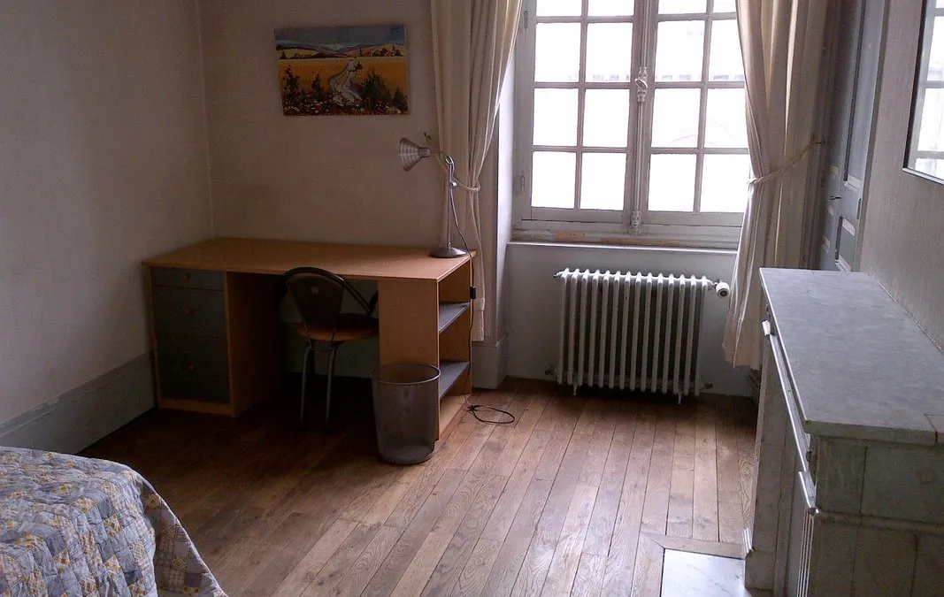 Photo 1
