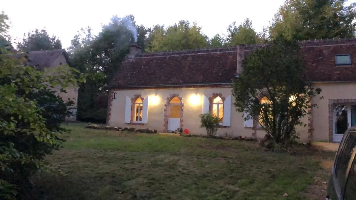 Photo 1