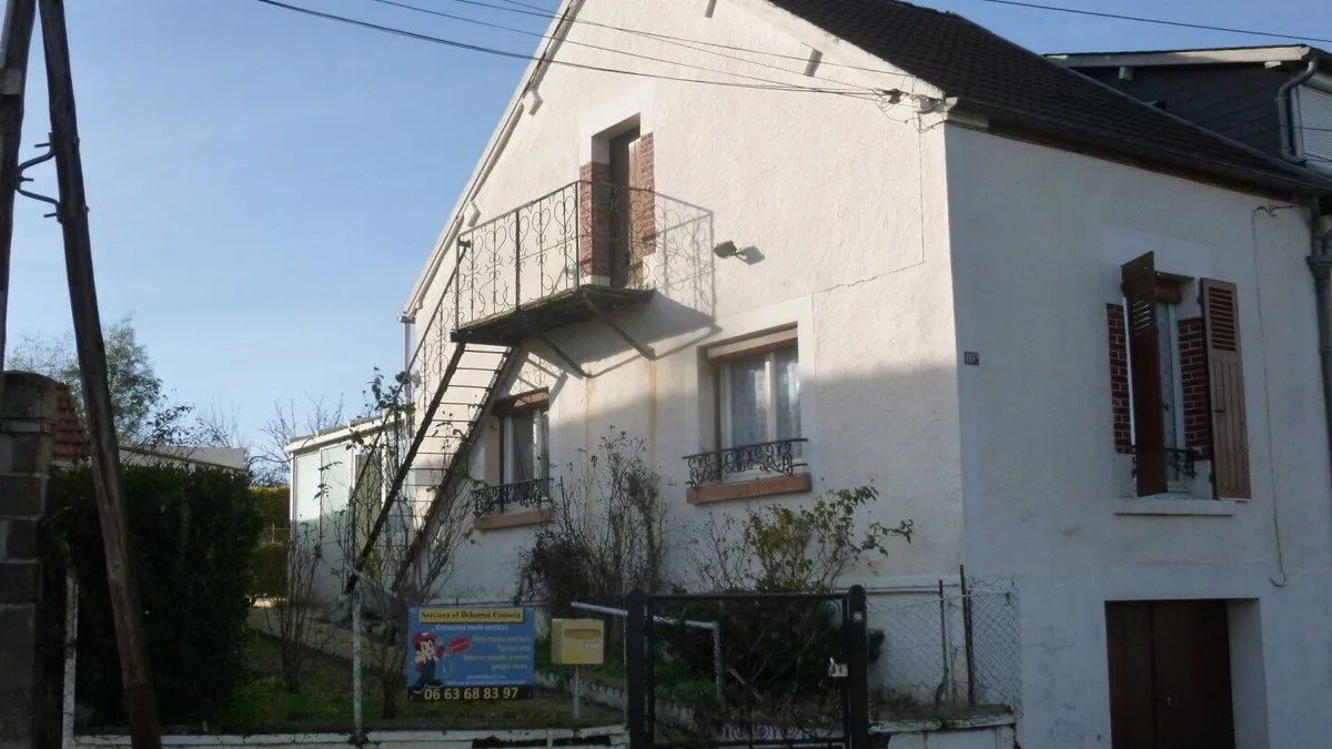 Photo 1