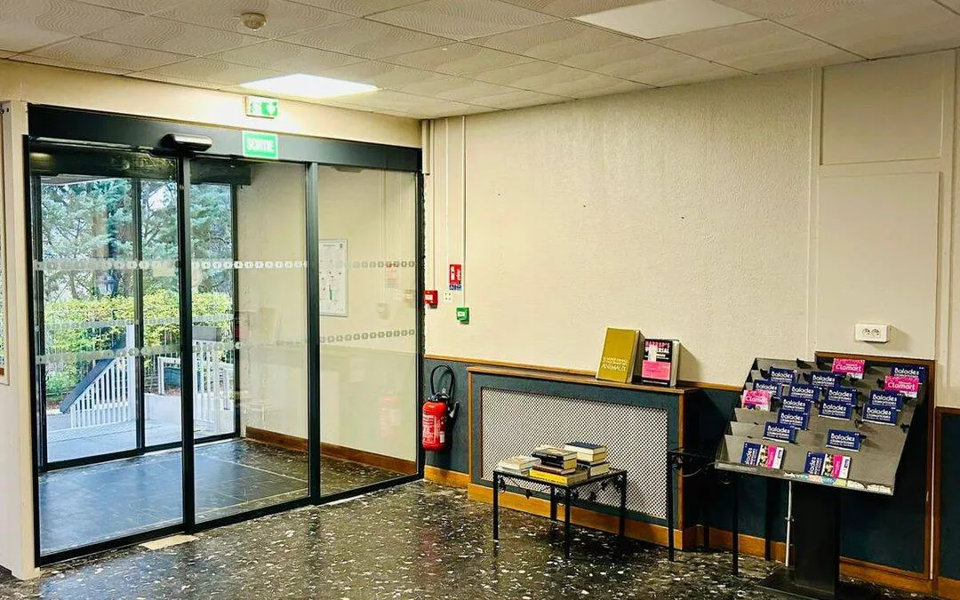 Photo 1