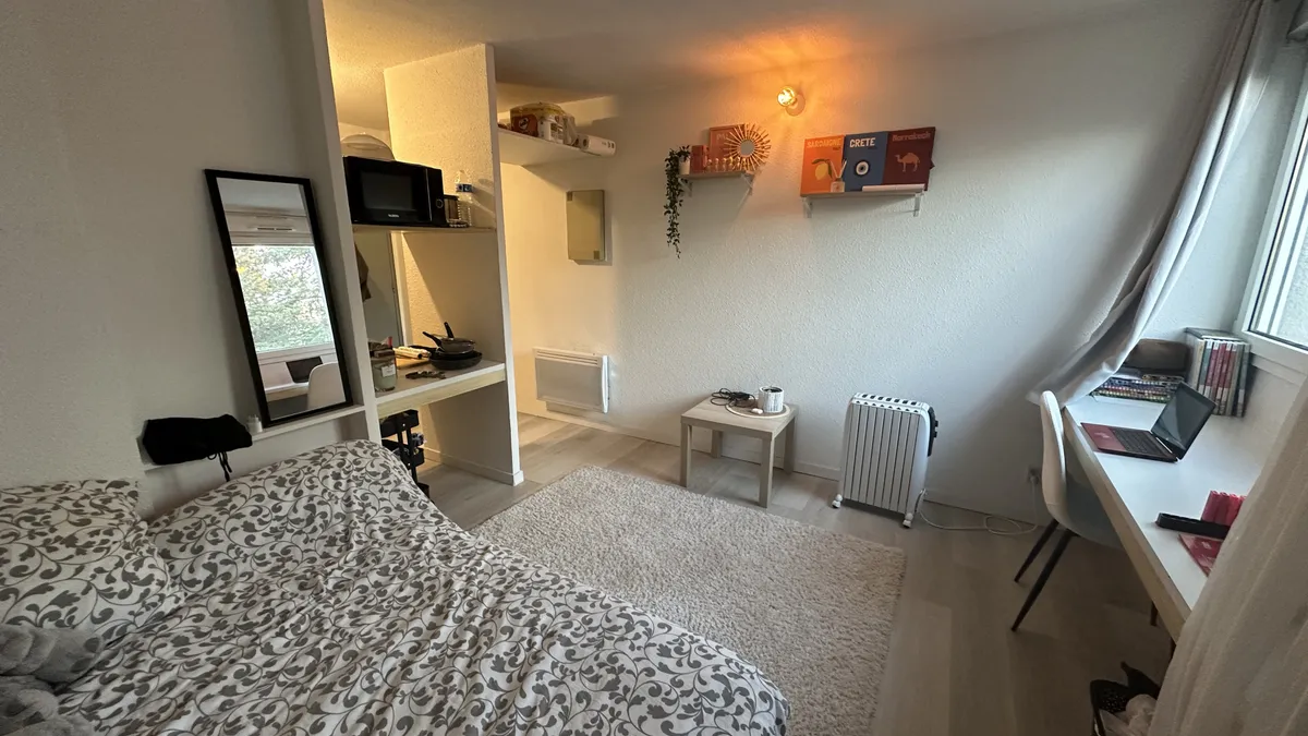 Photo 1