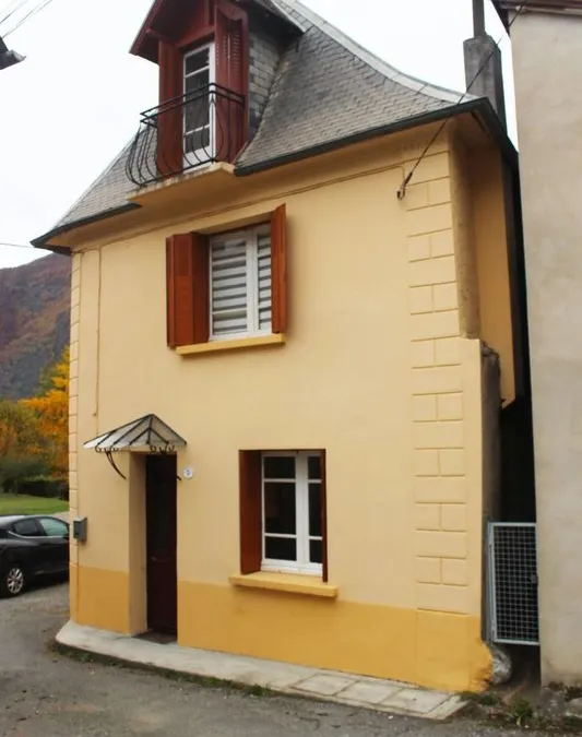 Photo 1