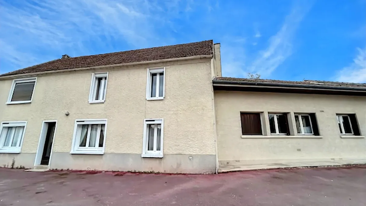 Photo 1