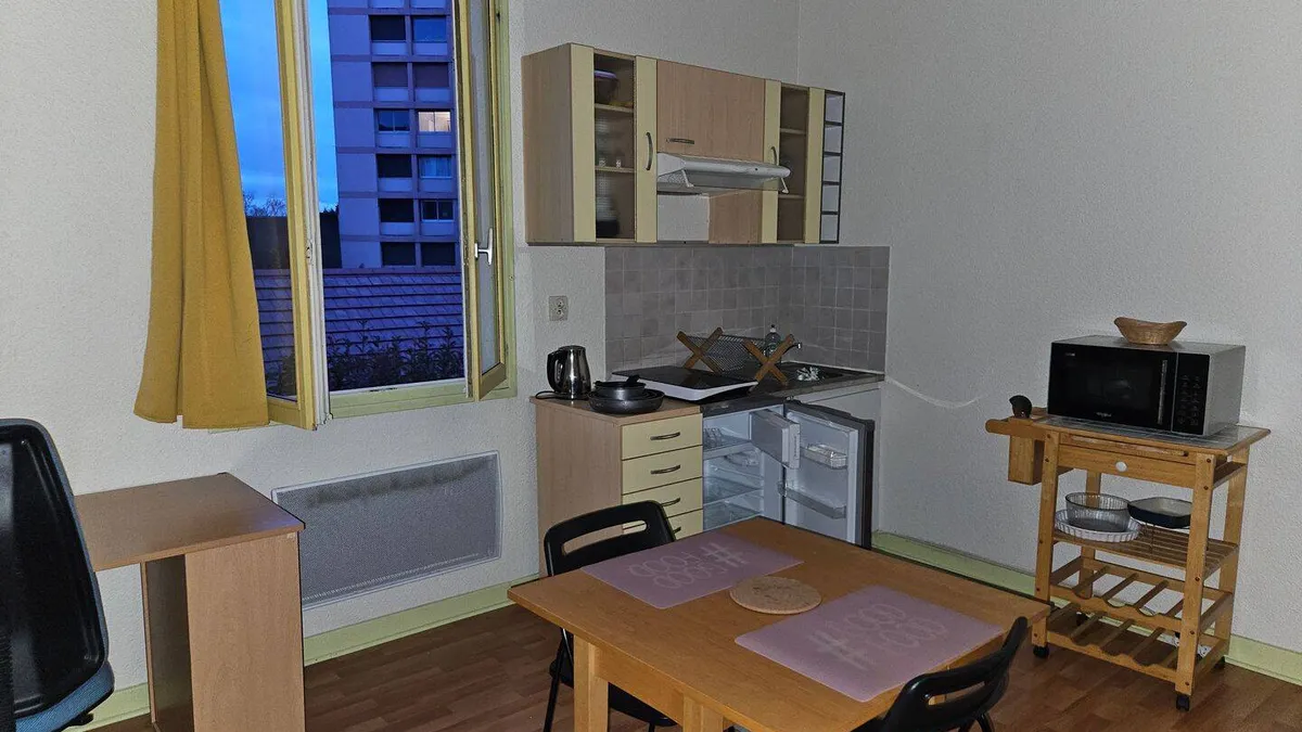 Photo 1