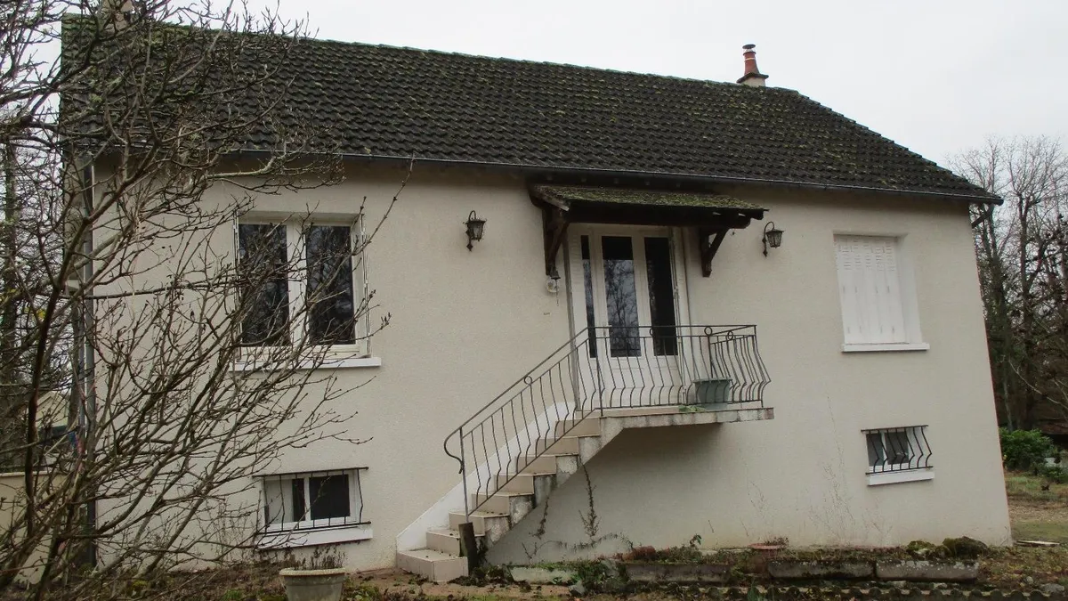 Photo 1
