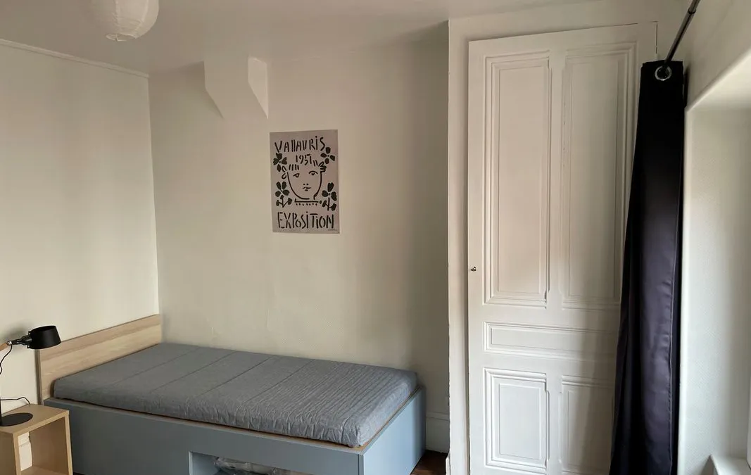 Photo 1