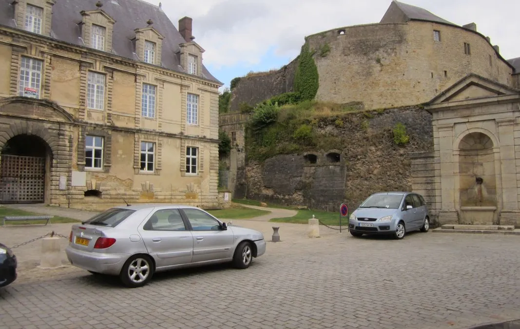 Photo 1