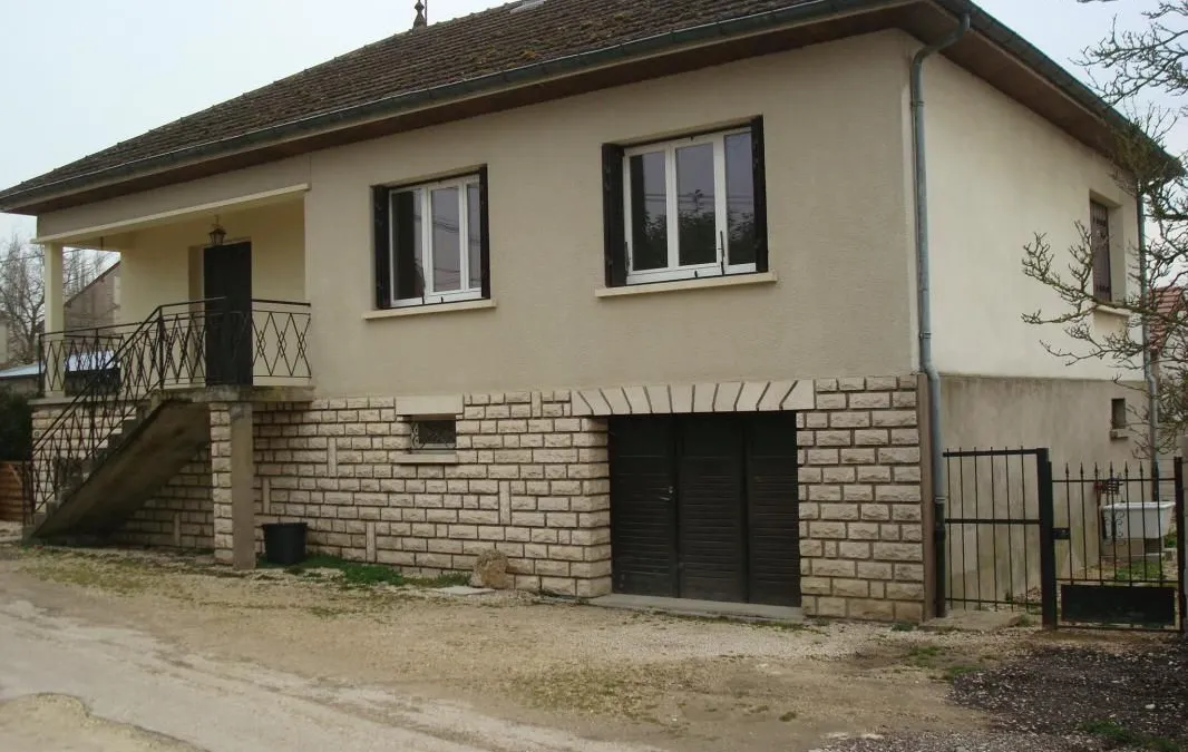 Photo 1