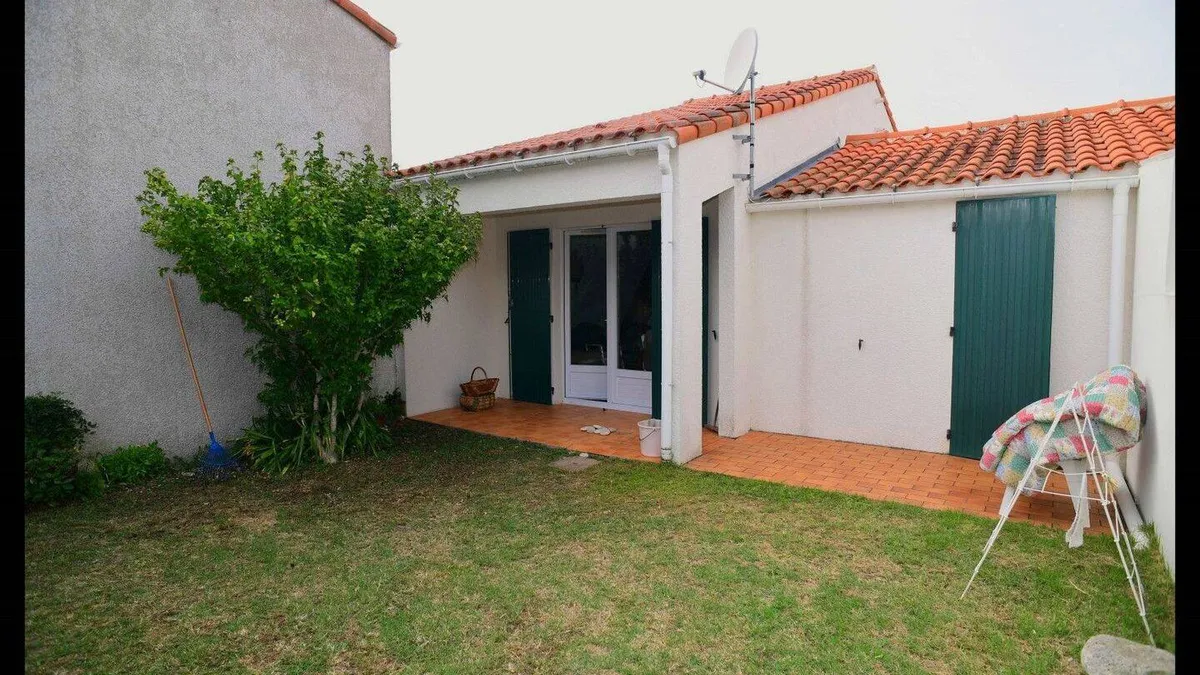 Photo 1
