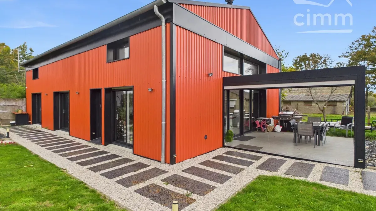 Photo 18