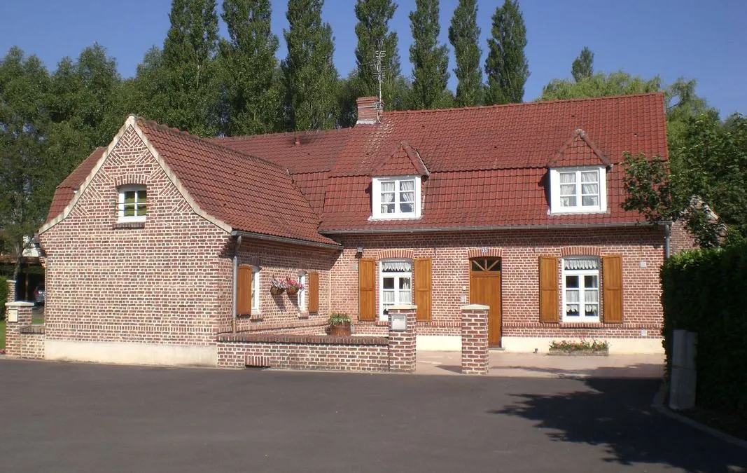 Photo 1