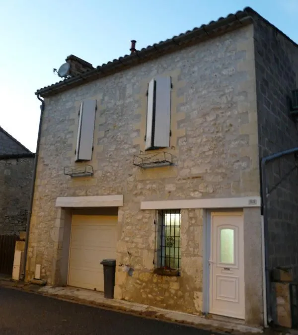 Photo 1