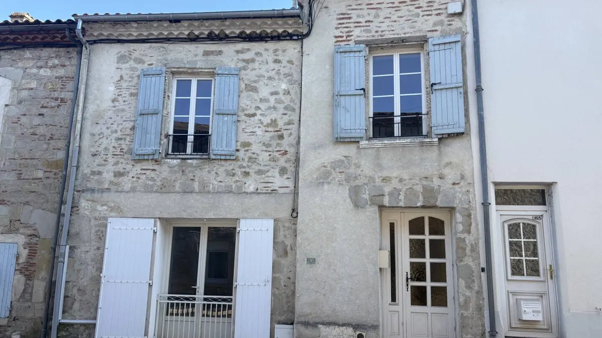 Photo 1