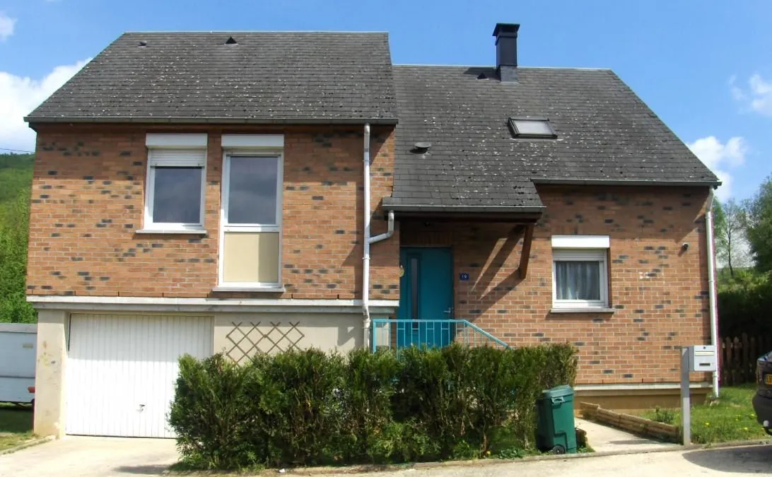 Photo 1