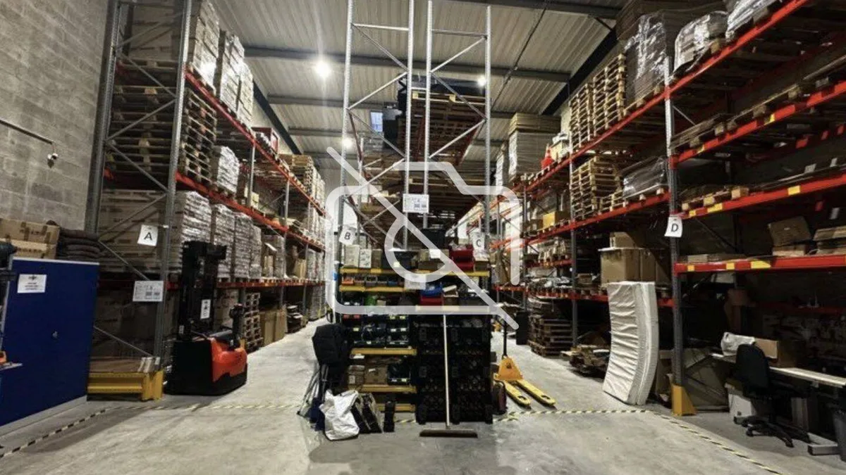 Photo 1