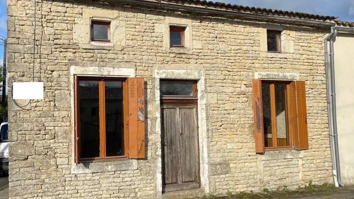 Photo 1