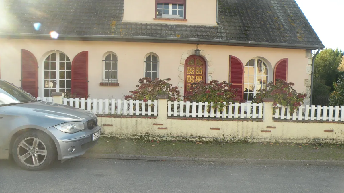 Photo 1