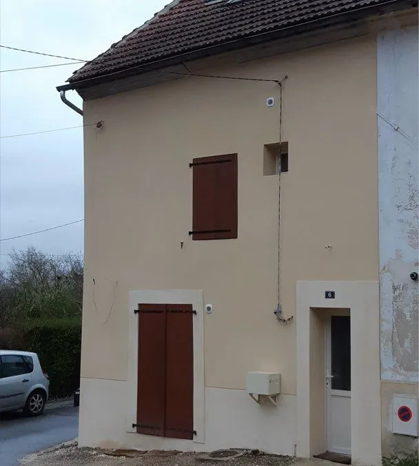 Photo 1