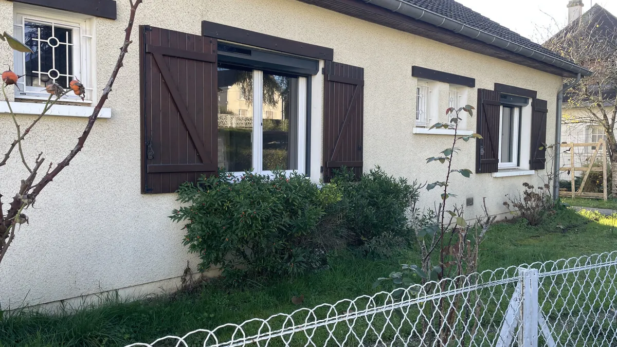 Photo 1