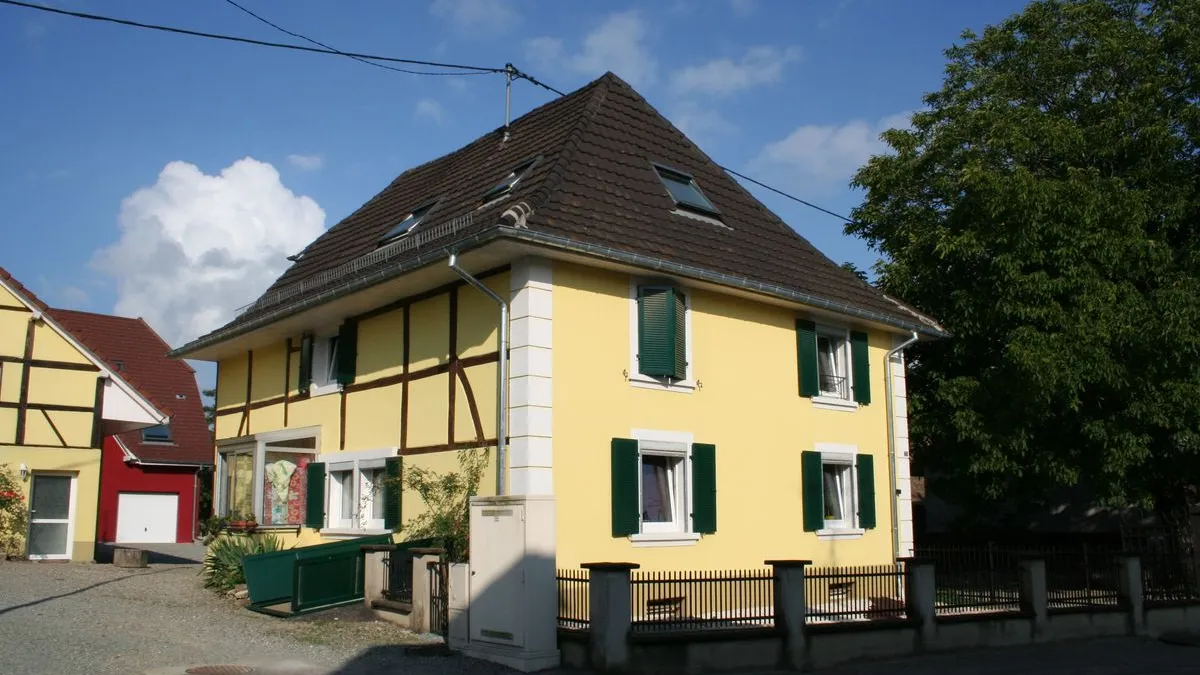 Photo 1