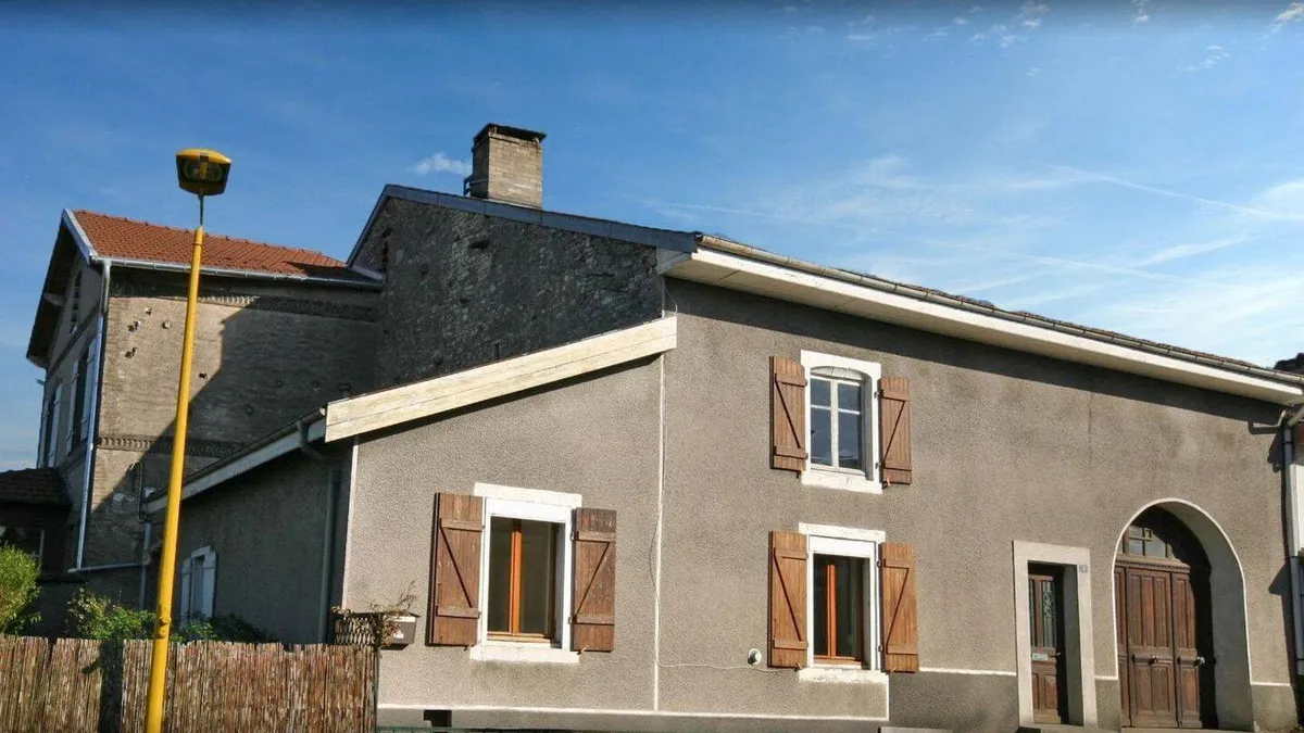 Photo 1