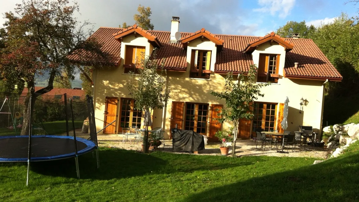 Photo 1