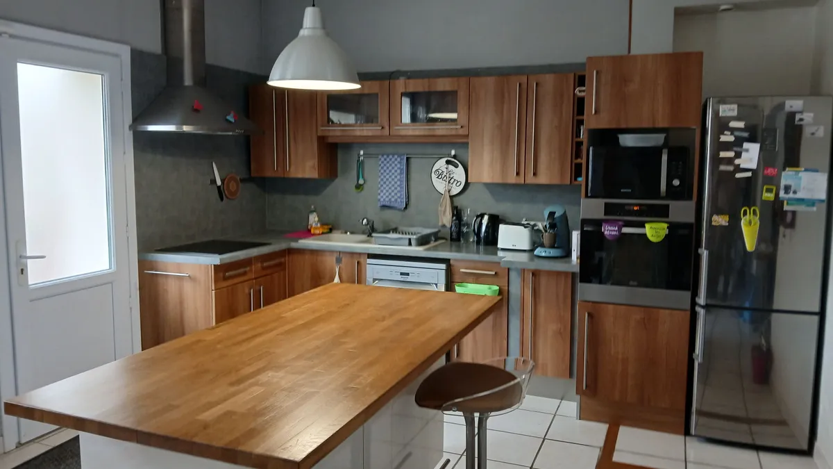 Photo 1