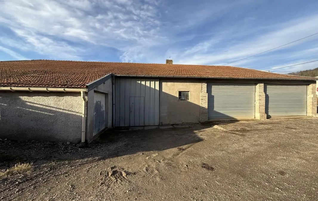 Photo 1