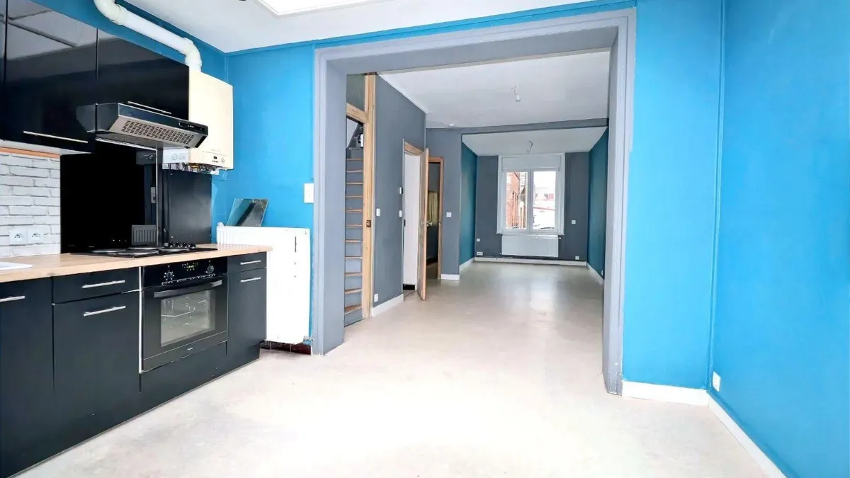 Photo 1