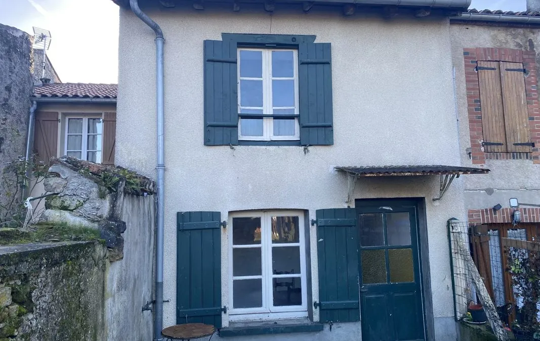 Photo 1