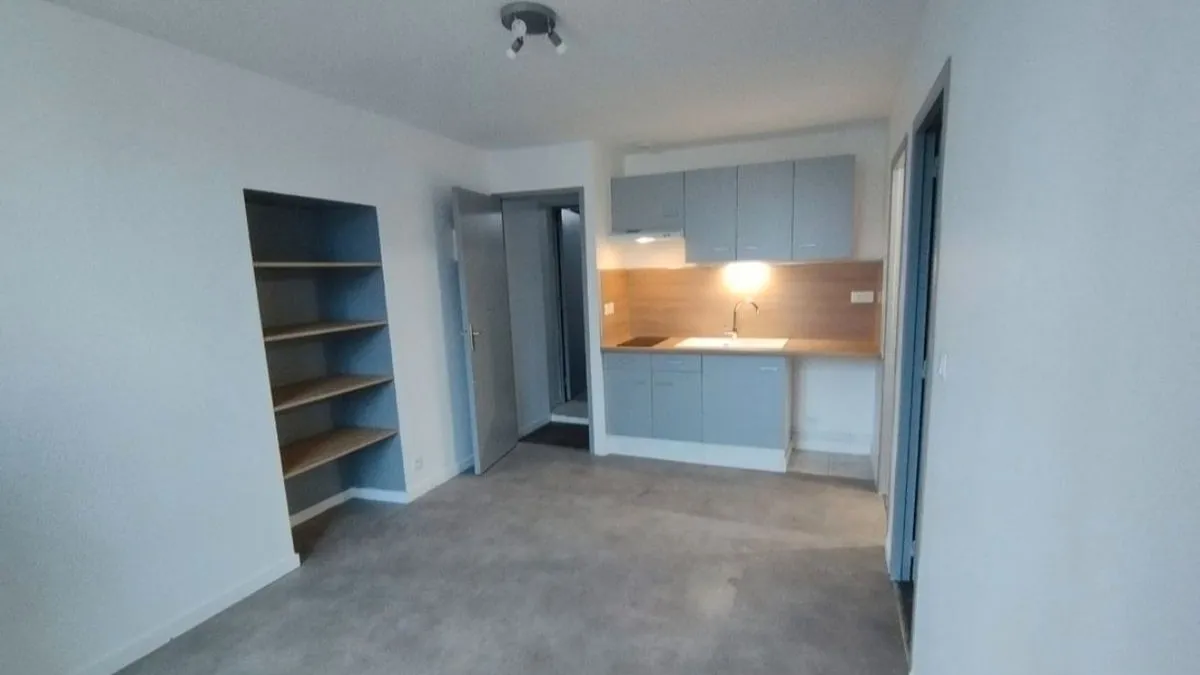 Photo 1