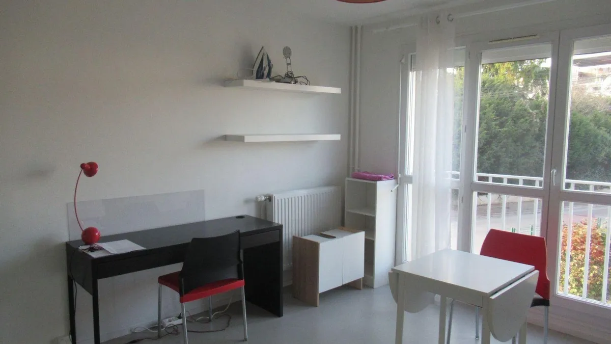 Photo 1