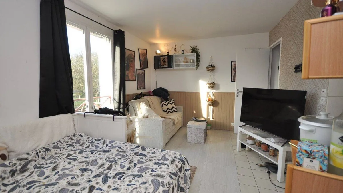 Photo 1