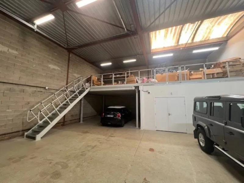 Photo 12