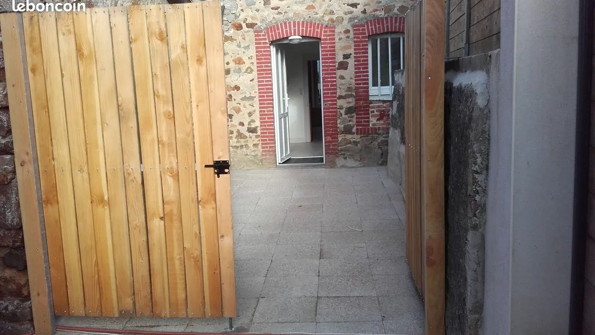 Photo 1