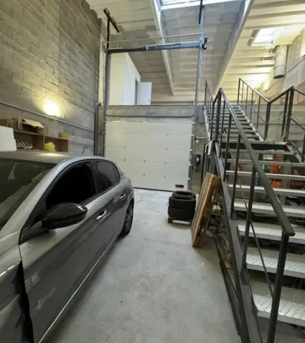 Photo 1