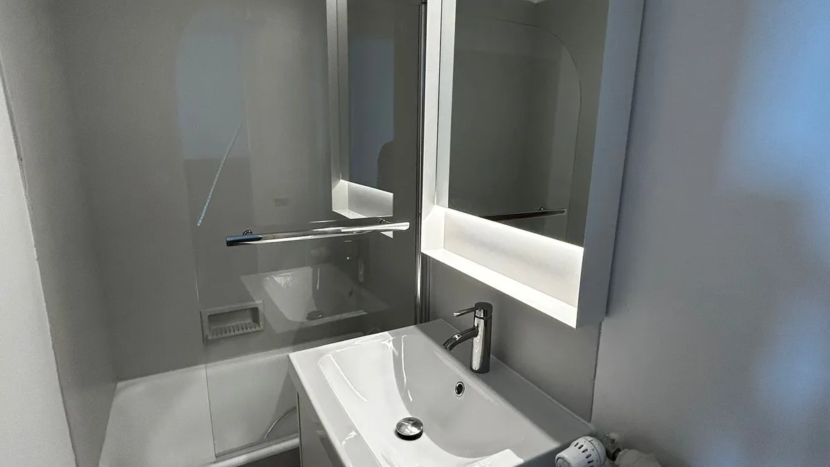 Photo 3