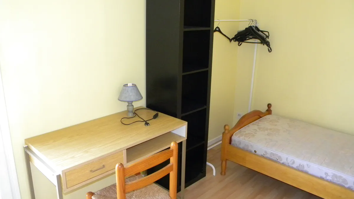 Photo 3