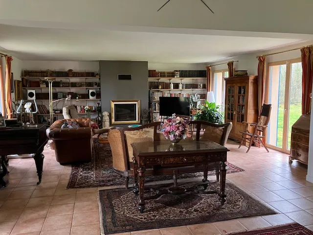 Photo 5