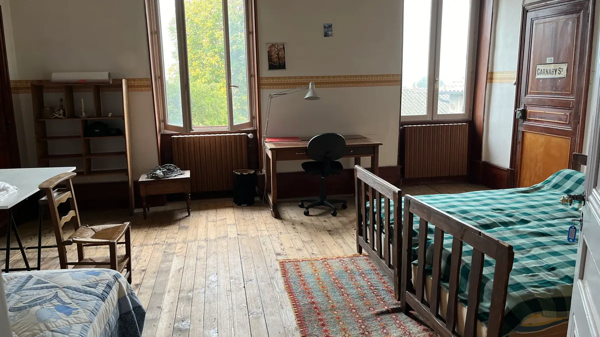 Photo 8