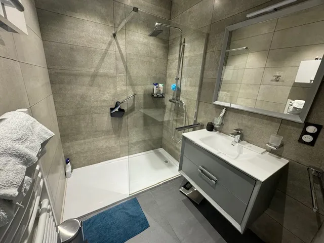 Photo 5