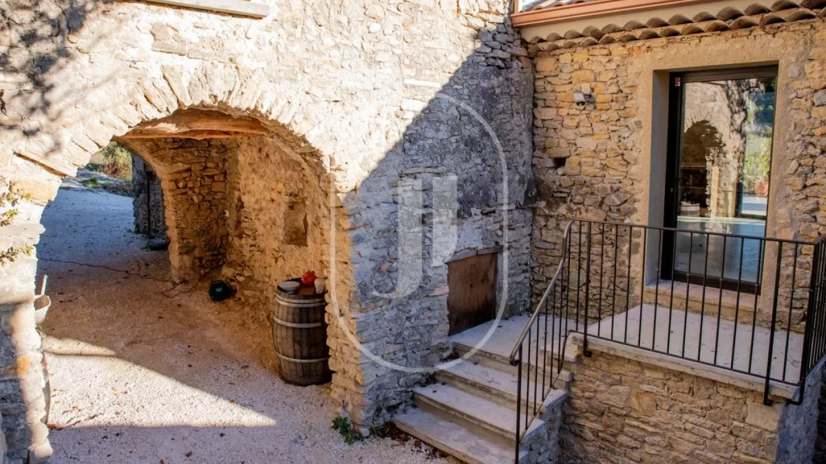 Photo 14