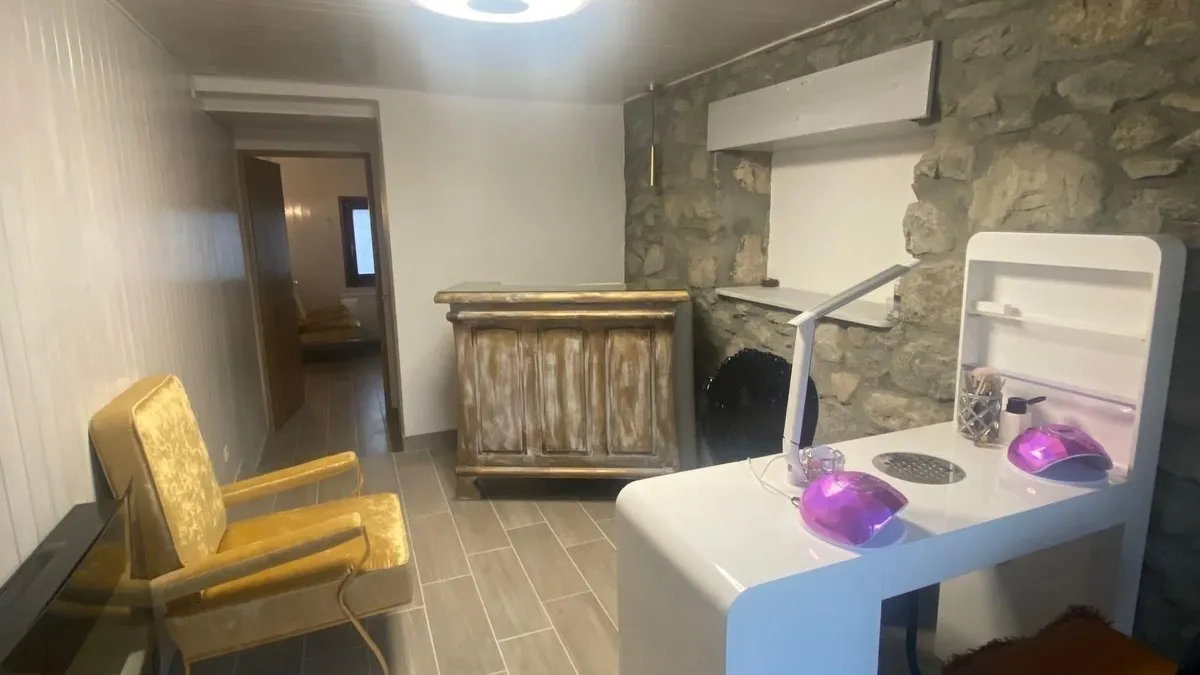 Photo 6